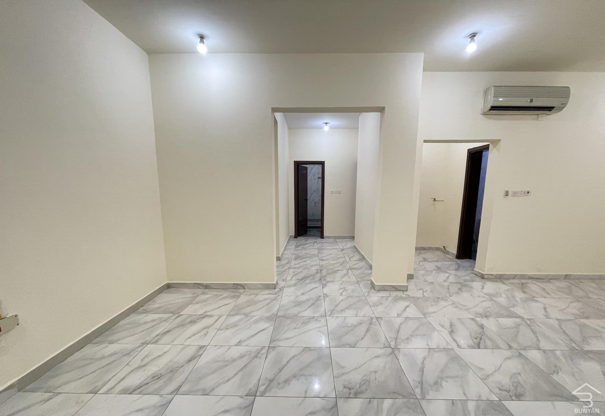 SPACIOUS 3 BHK APARTMENT FOR RENT @ MUAITHER ( INCLUDING ELECTRCITY AND WATER )